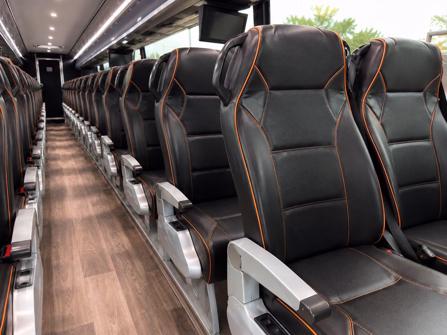how the type of bus you choose affects charter bus prices in medford oregon