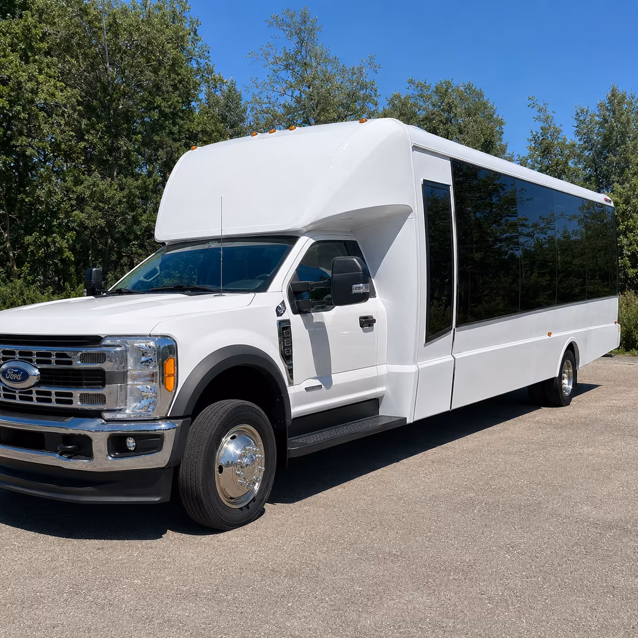 minibus rentals for smaller prom groups across the rogue valley