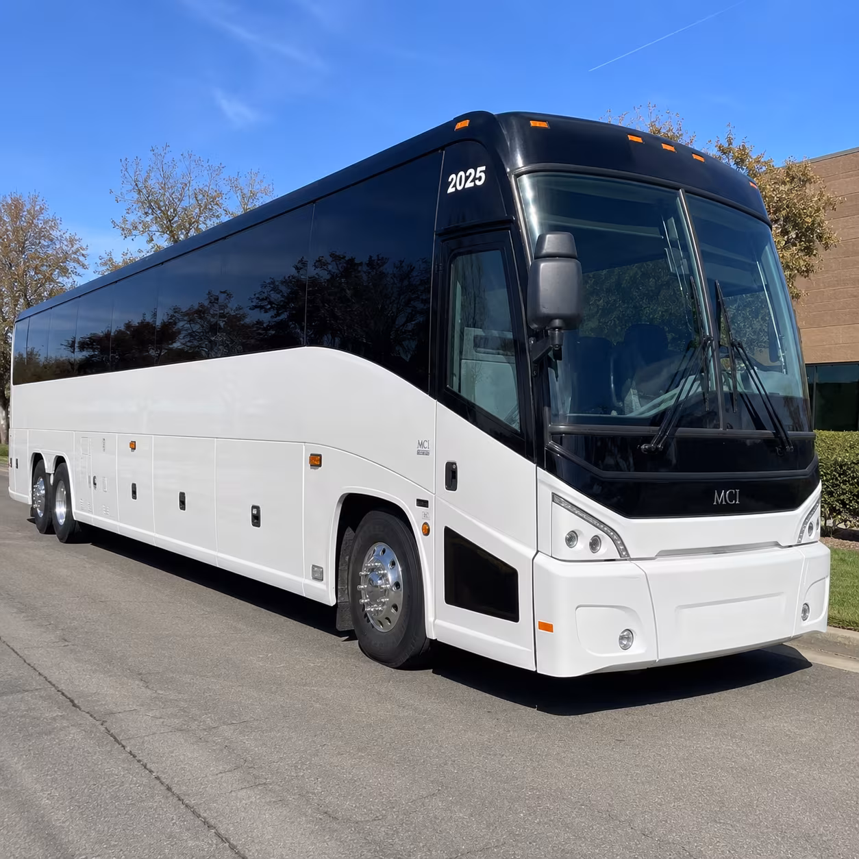 oregon shakespeare festival group shuttles from medford to ashland