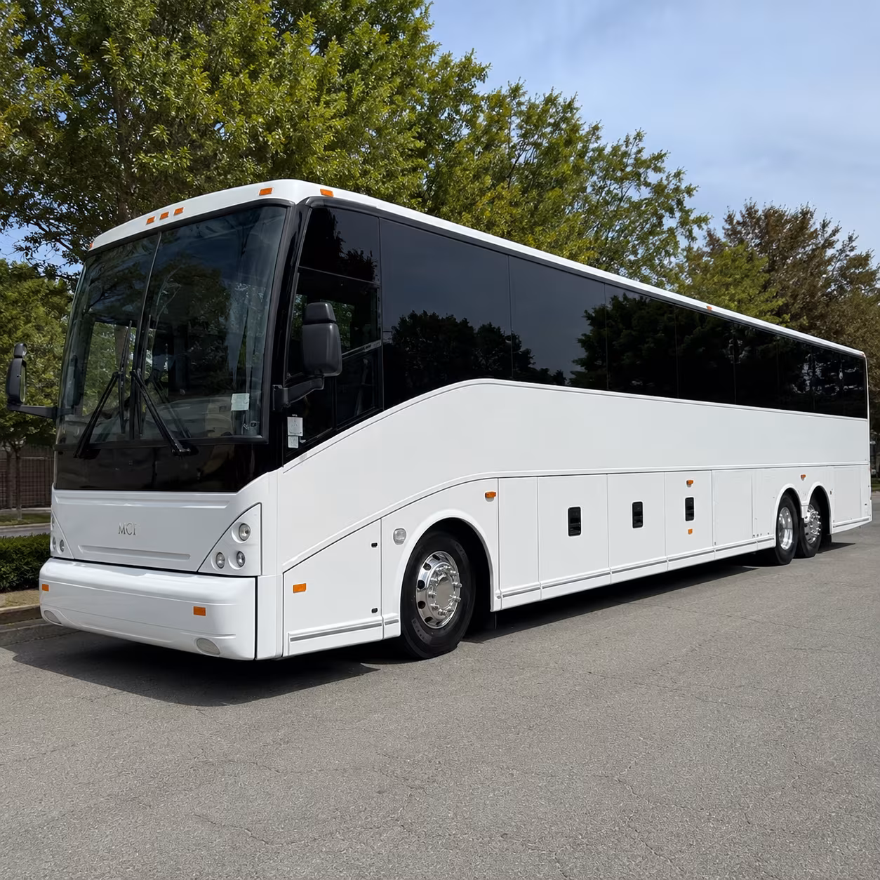 why groups flying into medford for oregon shakespeare festival choose a shuttle bus